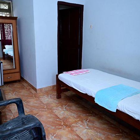 Clinton Guest House Colva Buitenkant foto