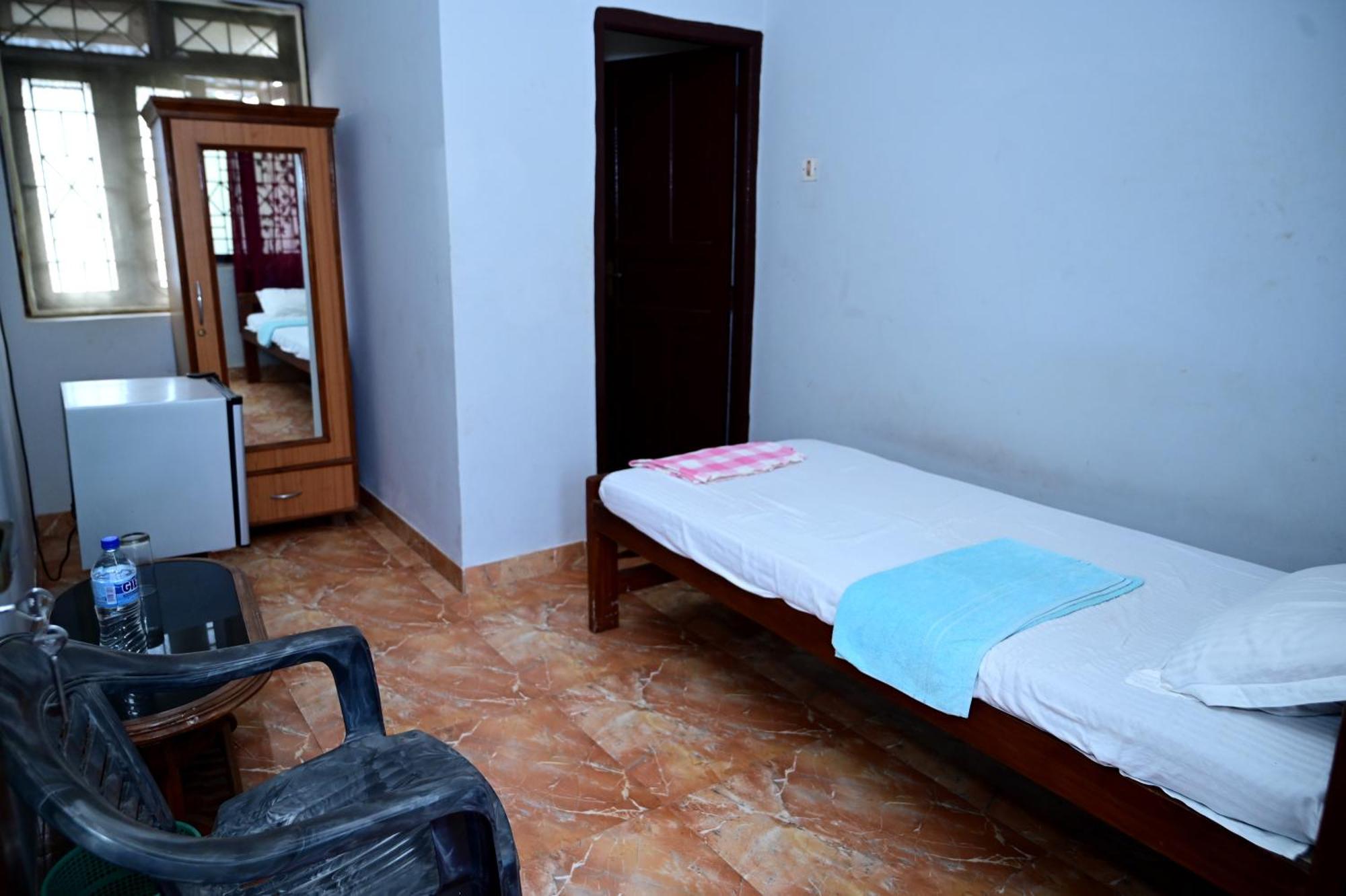 Clinton Guest House Colva Buitenkant foto